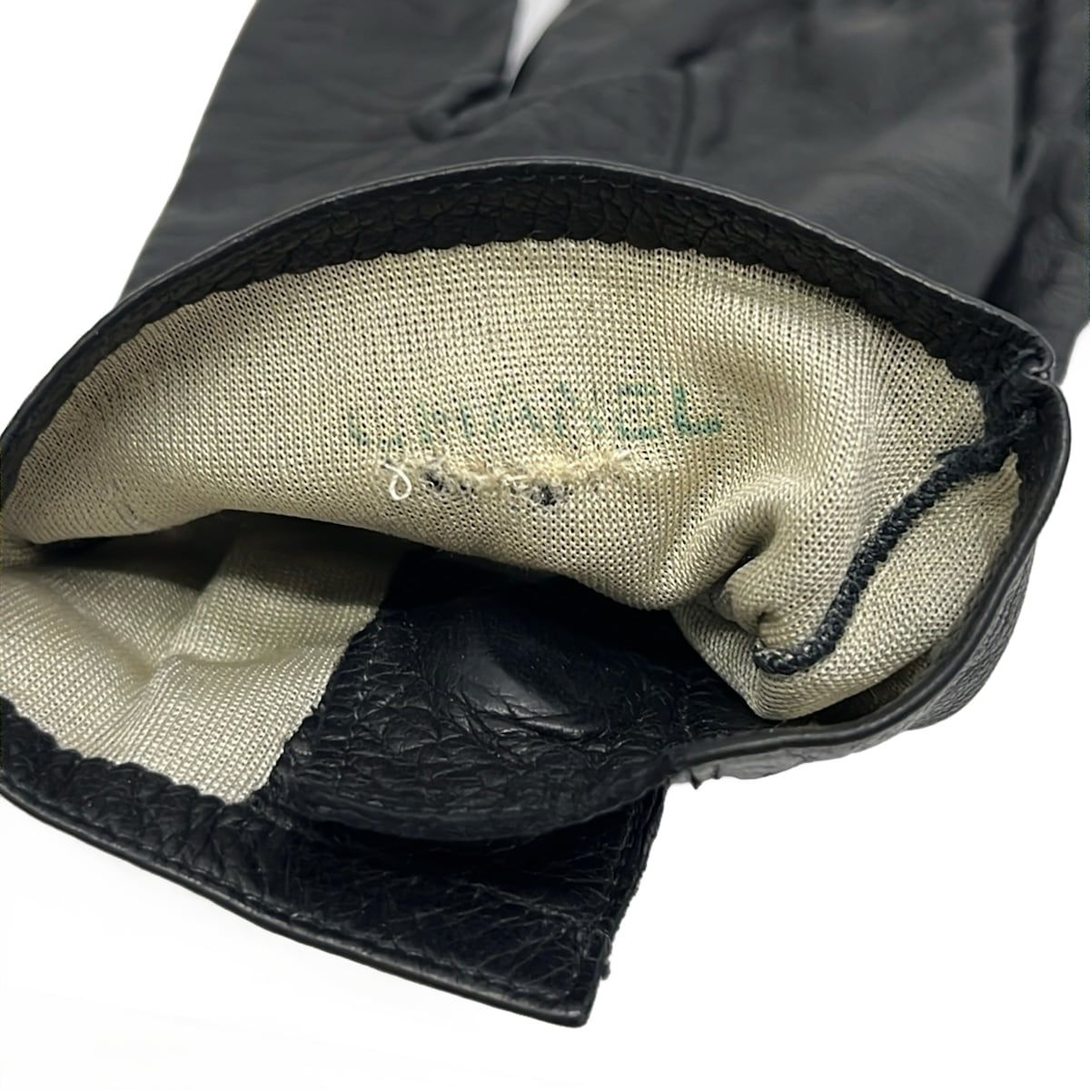 Chanel Gloves Black CC Logo Turnlock Star Mark Leather — view 4