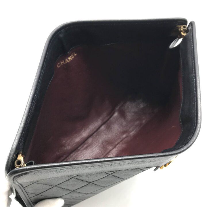 Chanel Quilted Clutch Black Gold — view 8