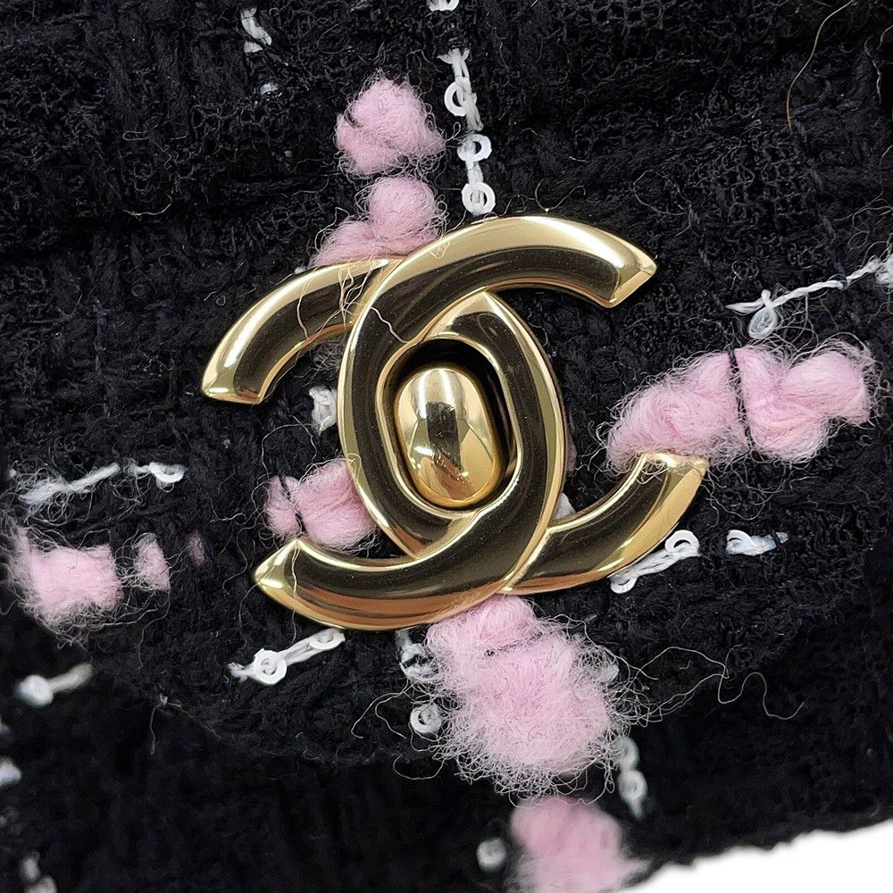 Chanel Chain Shoulder Bag Quilted 20 CC Logo Tweed Black — view 7