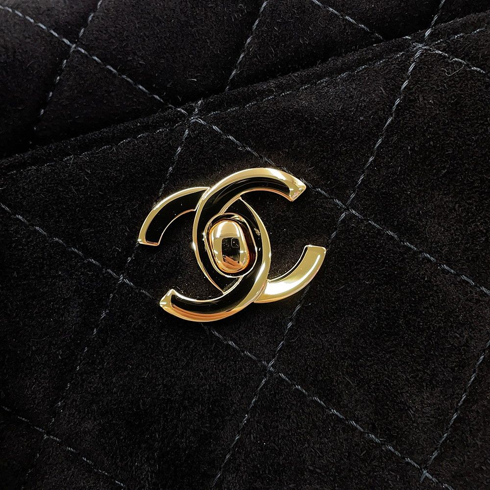 Chanel Chain Shoulder Bag Quilted CC Logo Suede Calfskin Black — view 8