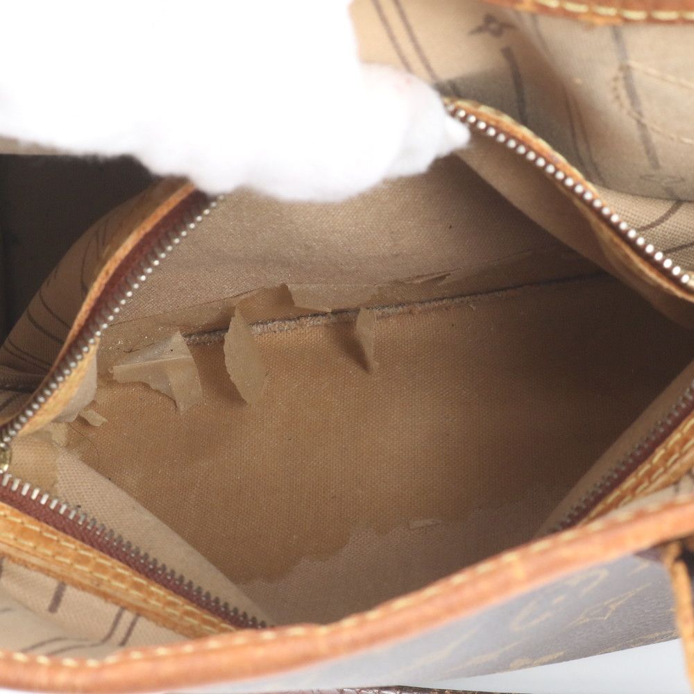 Louis Vuitton Monogram Neverfull Leather Tote Bag Shoulder — view 8