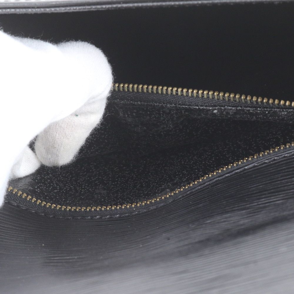 Louis Vuitton Epi Saint-cloud Leather — view 8