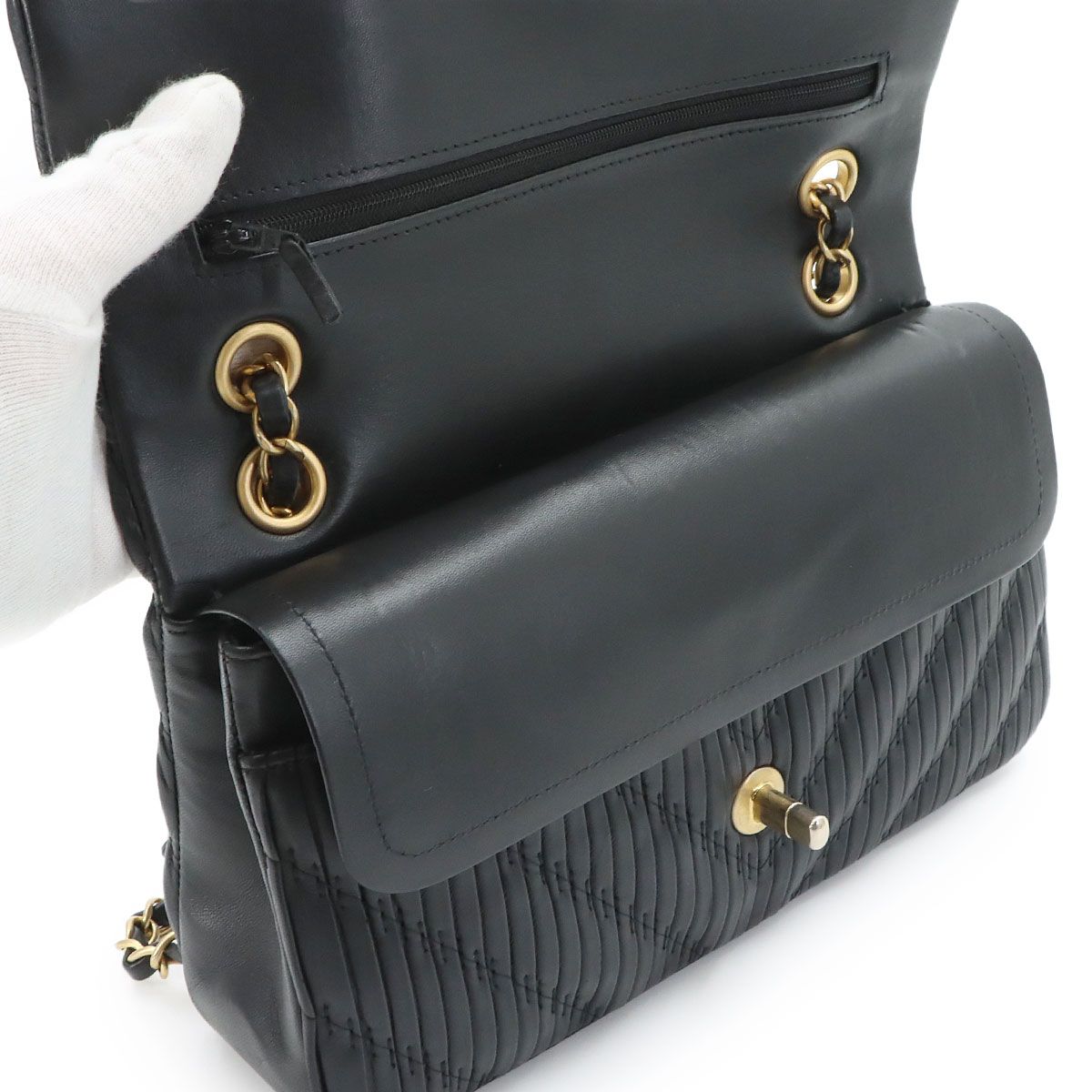 Chanel Chevron V-stitch Chain Shoulder Bag Leather Black Gold — view 7