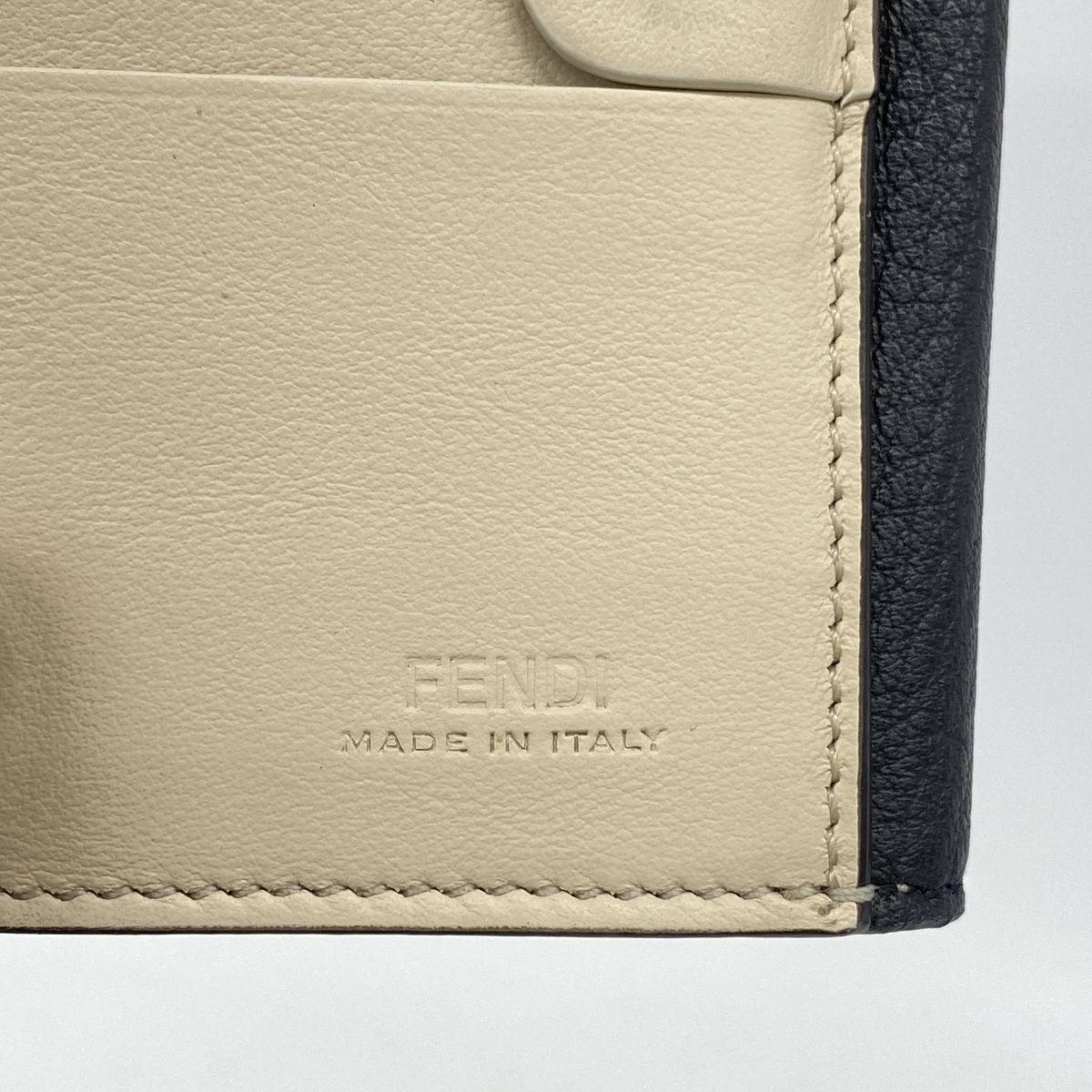 Fendi Trifold Wallet Leather Black Gold — view 4