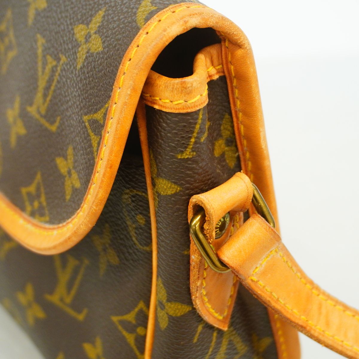 Louis Vuitton Shoulder Bag Monogram Gibeciere PM Brown — view 7