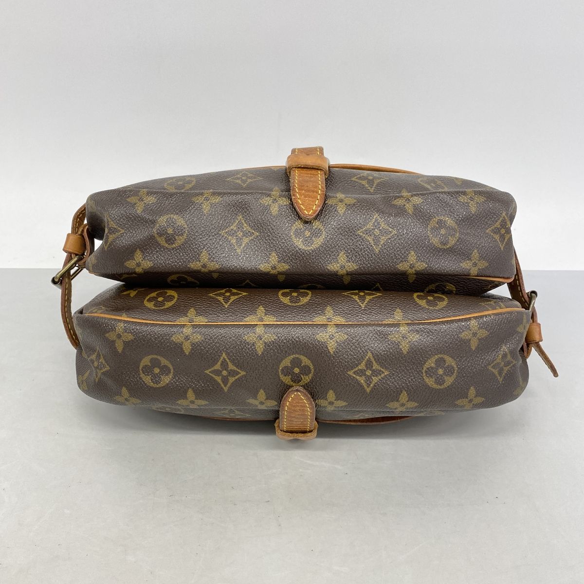 Louis Vuitton Shoulder Bag Monogram Saumur 30 Brown — view 3