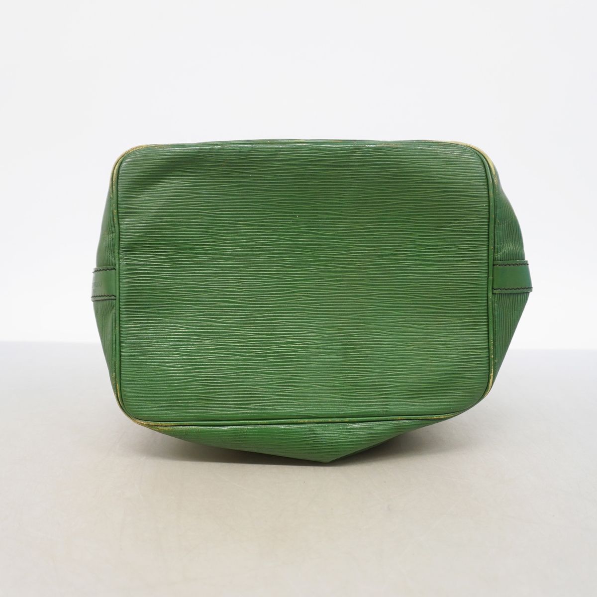 Louis Vuitton Shoulder Bag Epi Petit Noe Borneo Green — view 3