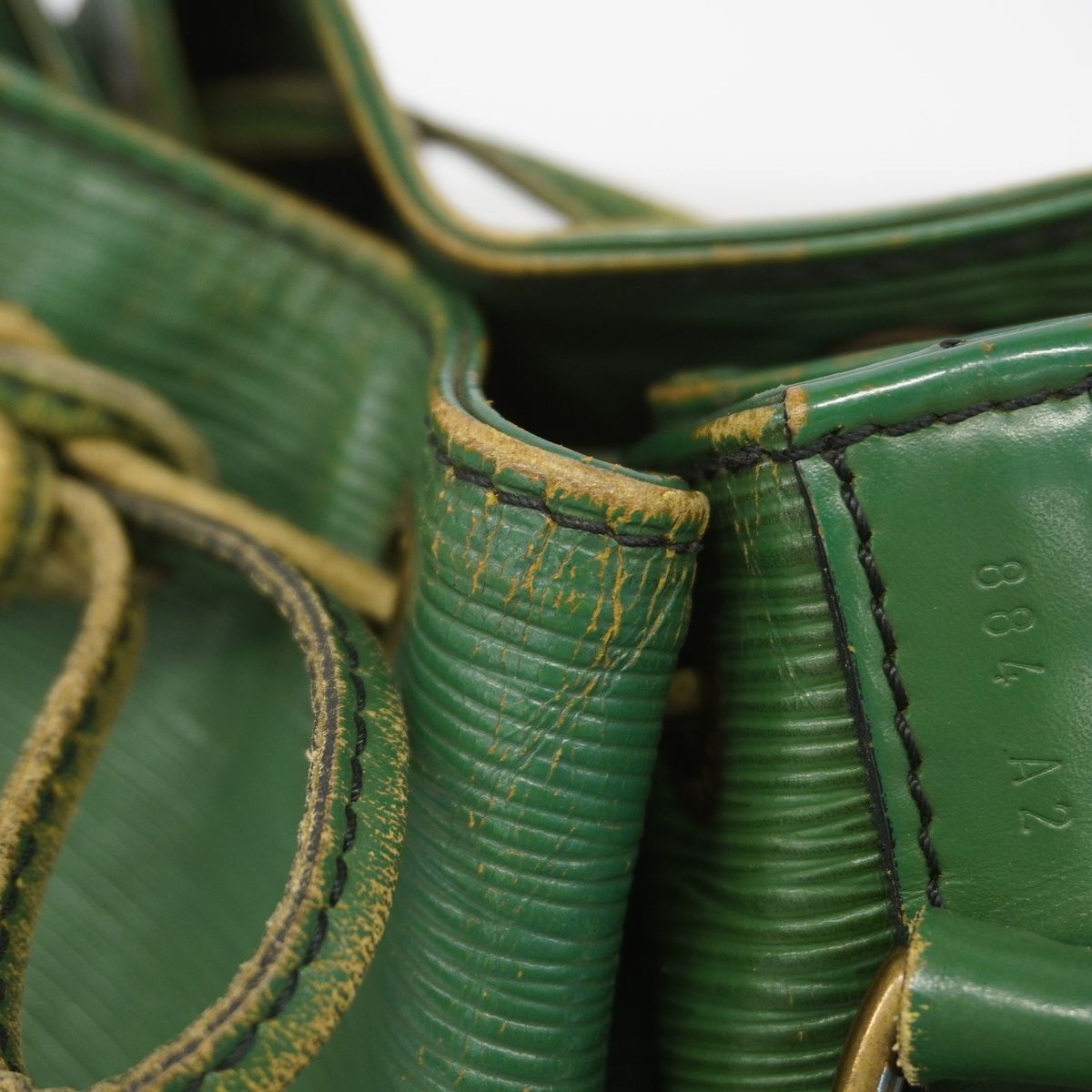 Louis Vuitton Shoulder Bag Epi Petit Noe Borneo Green — view 7