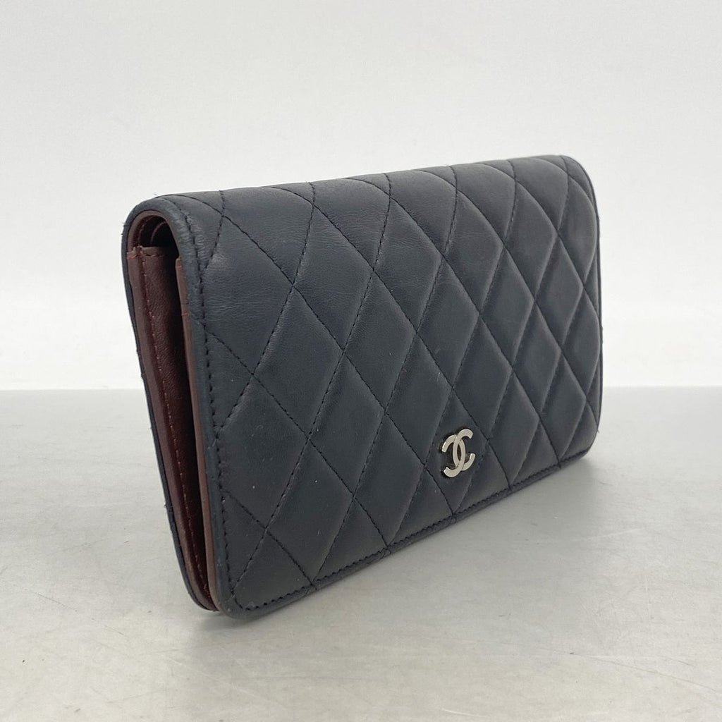 Chanel Wallet Quilted Lambskin Black Silver — view 2