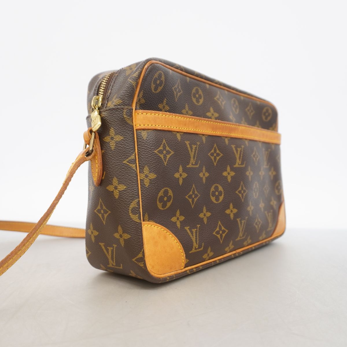 Louis Vuitton Shoulder Bag Monogram Trocadero 30 Brown — view 2