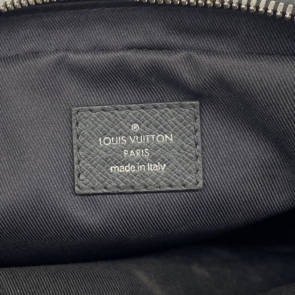 Louis Vuitton Belt Bag Taigarama Outdoor Black — view 5