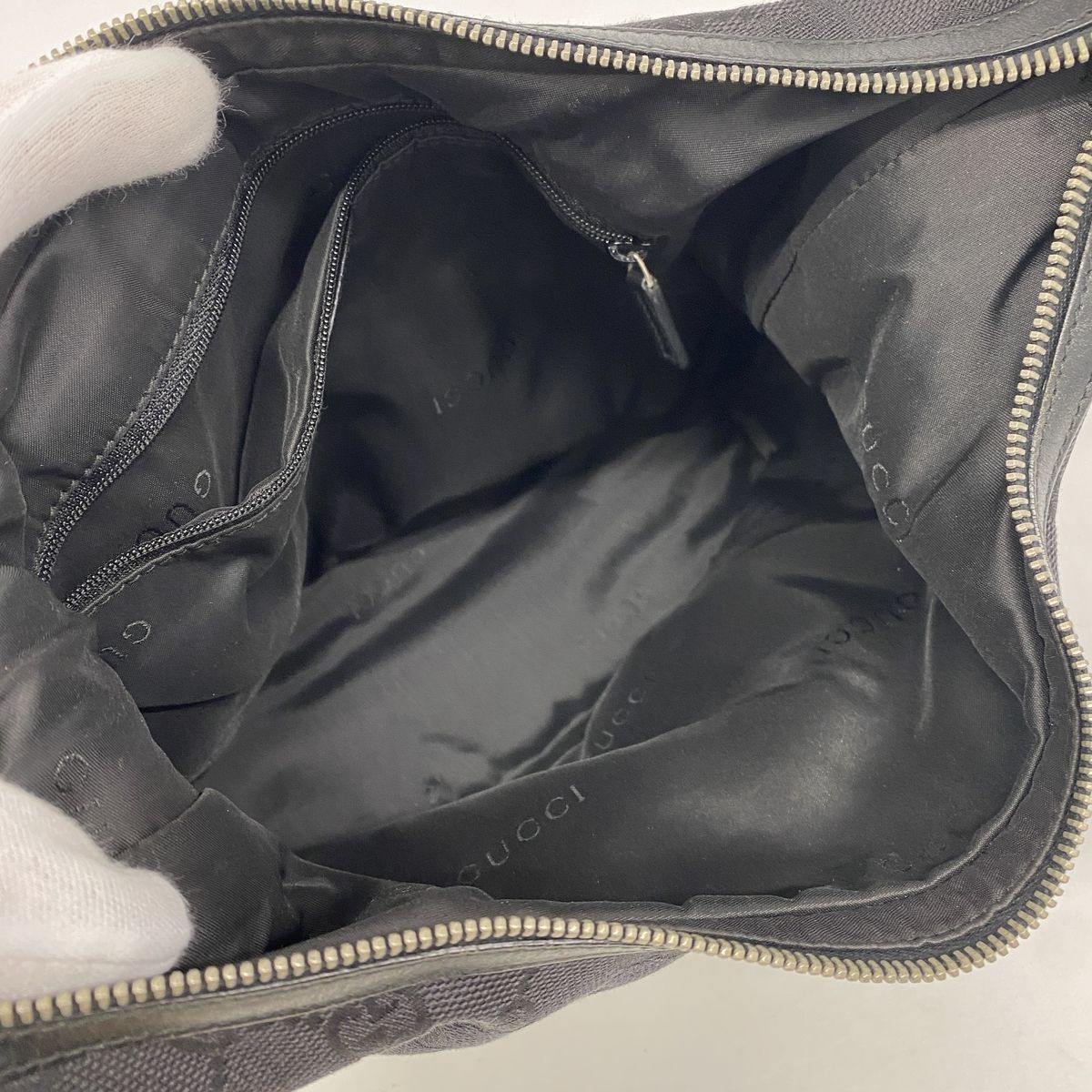 Gucci Handbag GG Canvas Black Silver — view 4