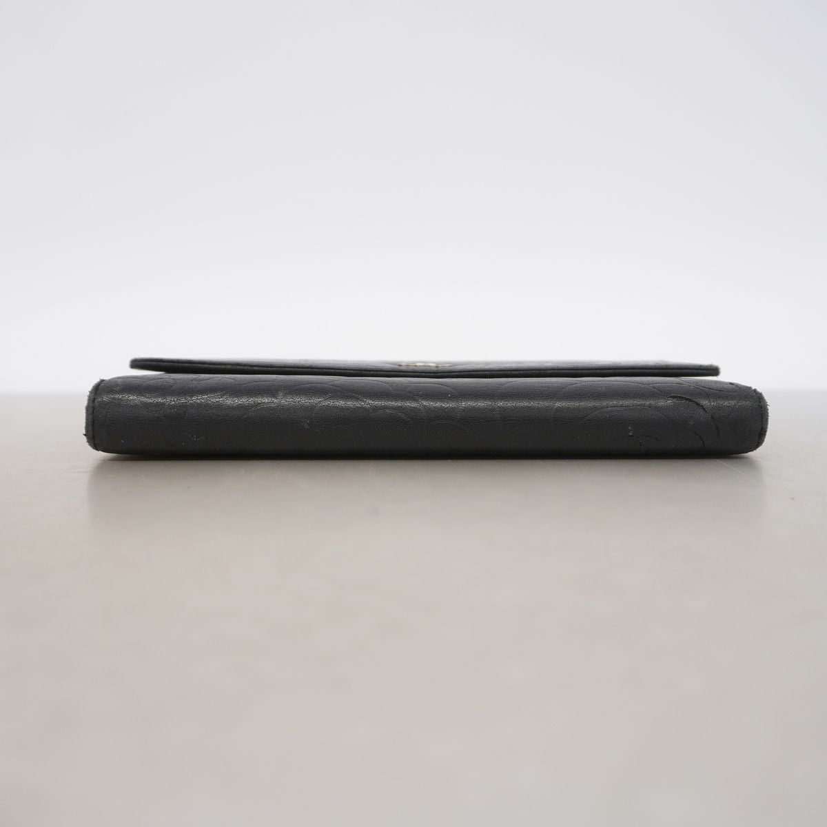Chanel Trifold Wallet Camellia Lambskin Black Silver — view 2