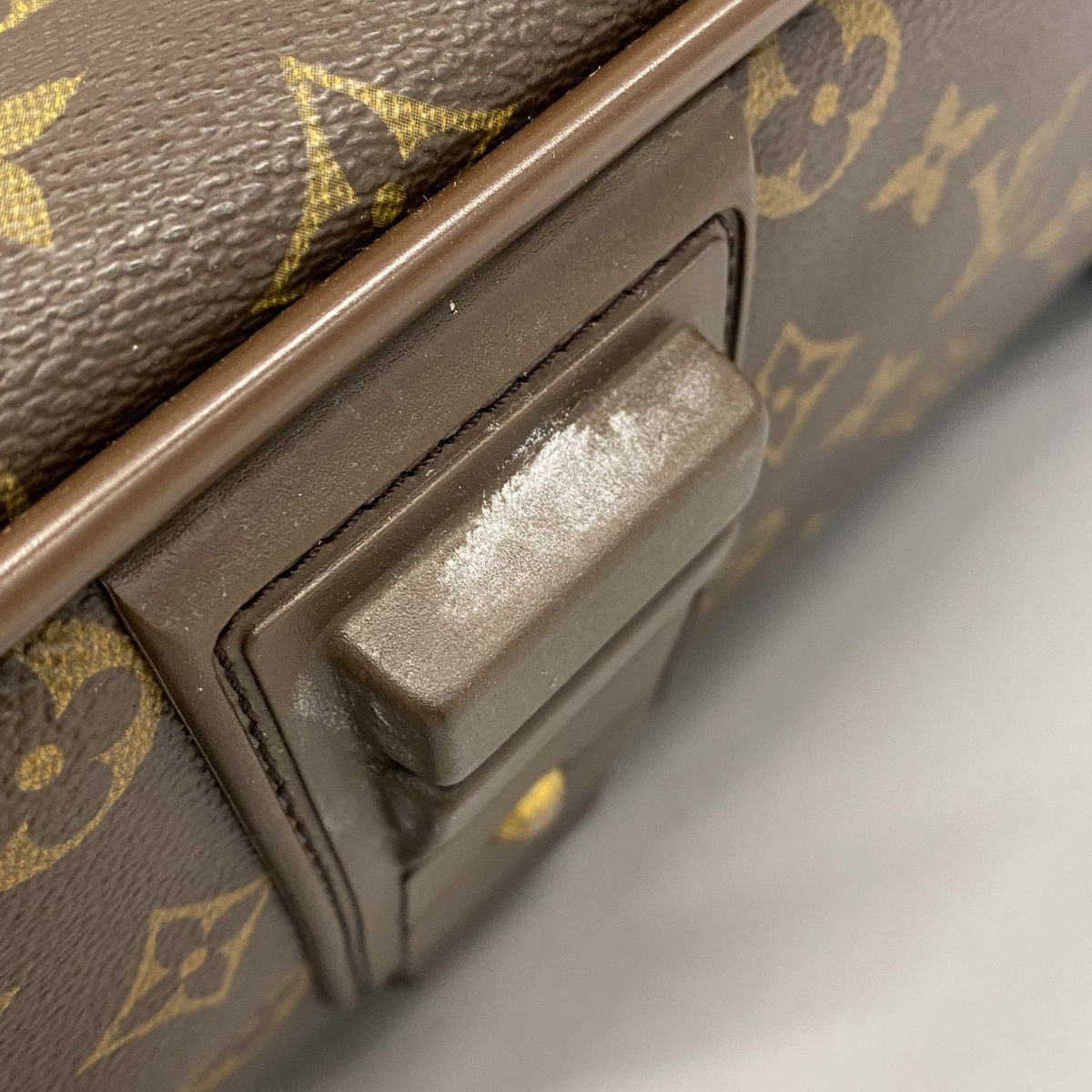 Louis Vuitton Boston Bag Monogram Satellite 70 Brown — view 8