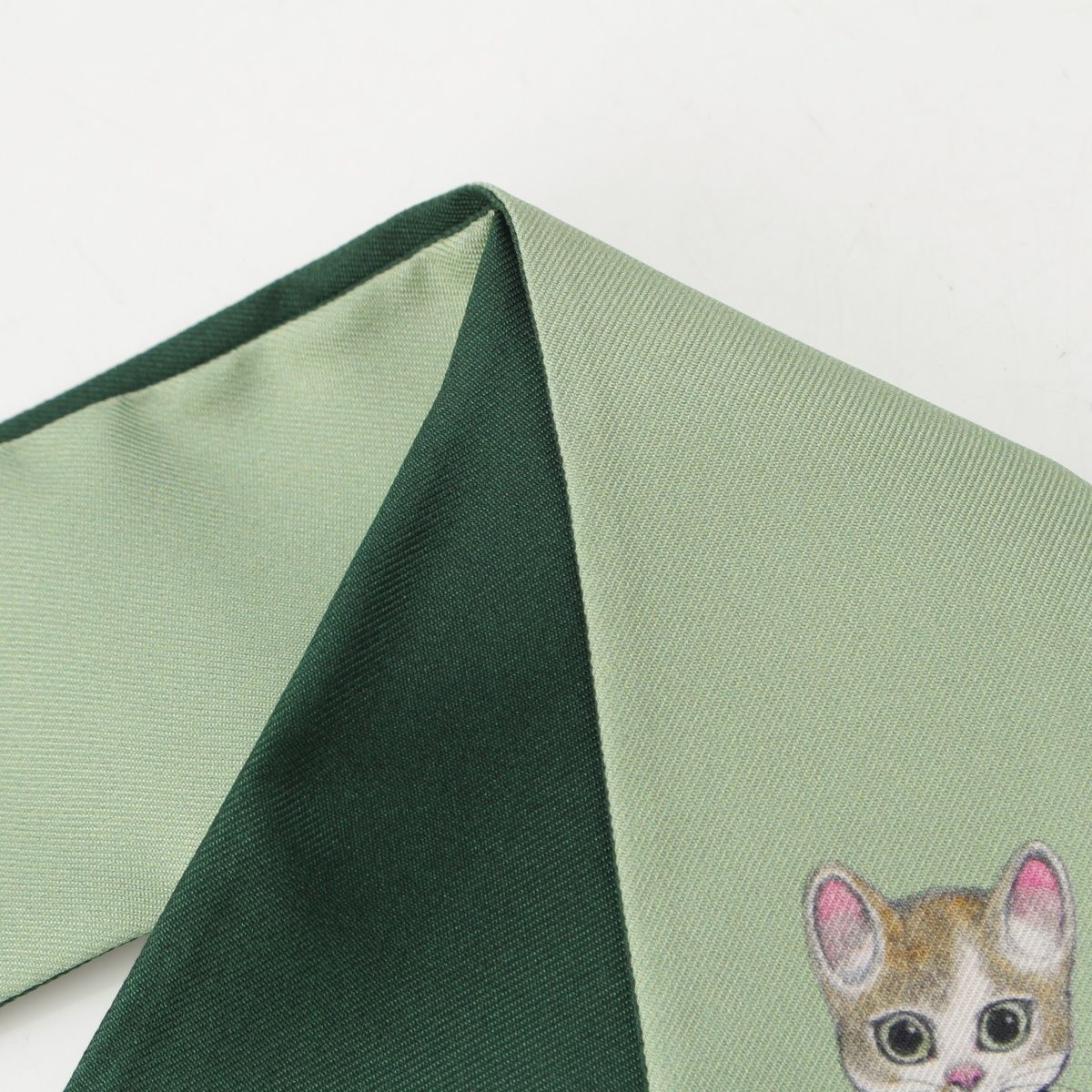 Gucci Yuko Higuchi Silk Neck Bow Scarf Logo Cat Green — view 2