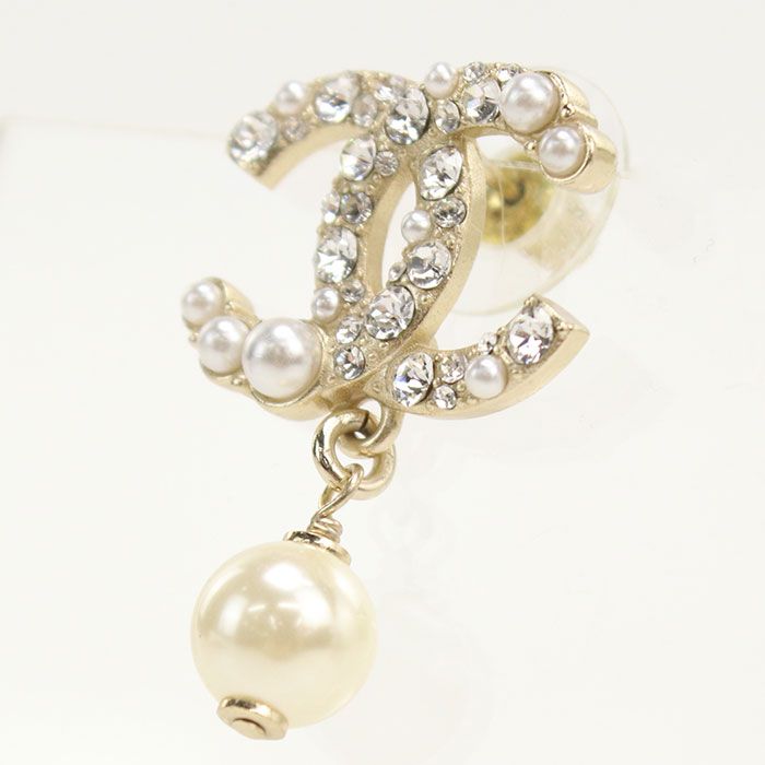 Chanel Rhinestone Pearl CC Logo Earrings Metal — view 3