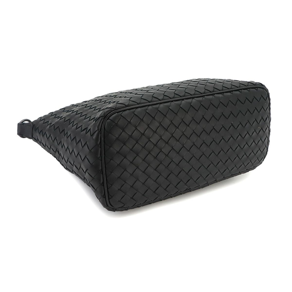 Bottega Veneta Intrecciato Hand Bag Leather Black Bag — view 4