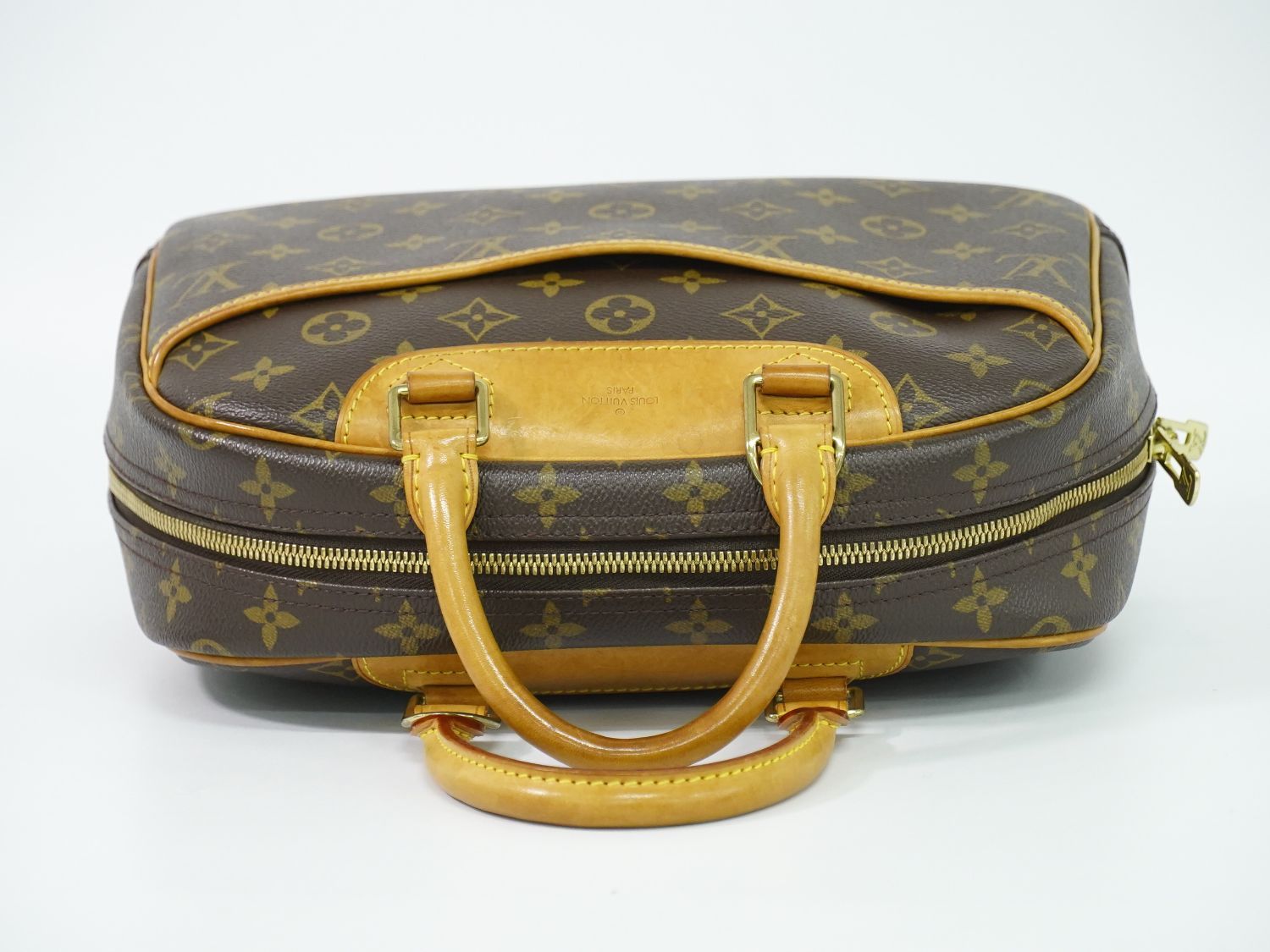 Louis Vuitton LV Trouville Monogram Handbag Brown Bag — view 5