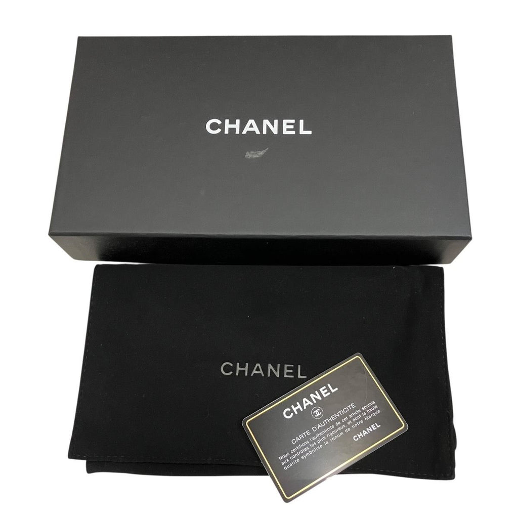 Chanel Zip Around Boy Wallet Caviar Leather — view 5