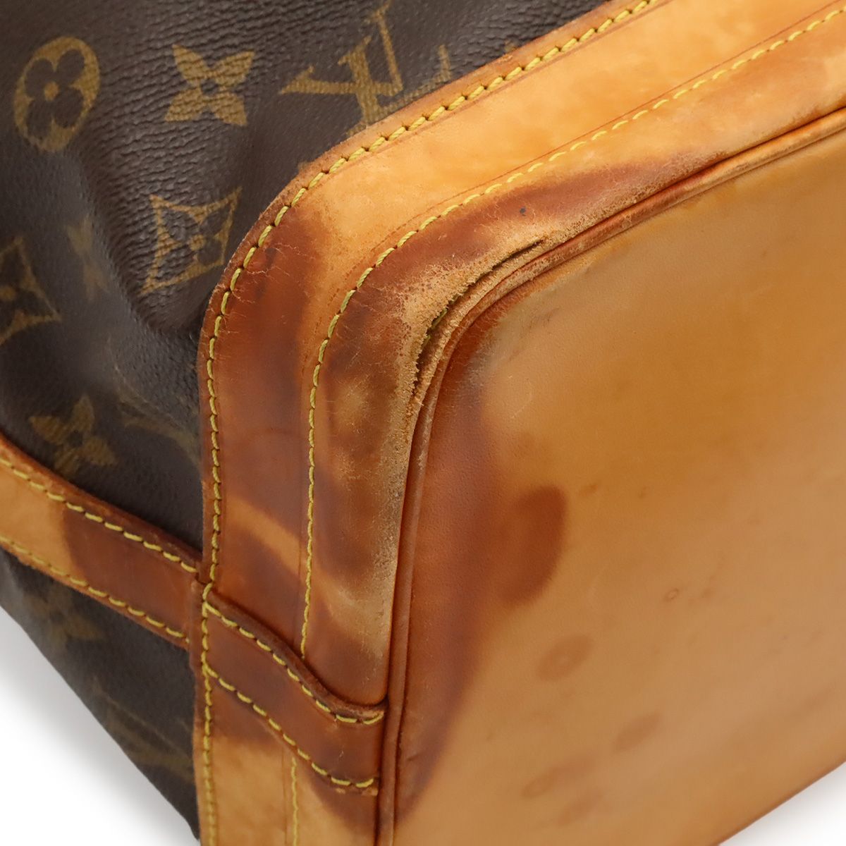 Louis Vuitton Monogram Noe Shoulder Bag Semi Drawstring — view 3