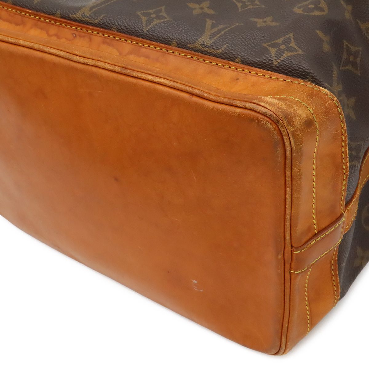 Louis Vuitton Monogram Noe Shoulder Bag Semi Drawstring — view 3