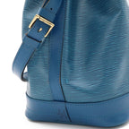 Louis Vuitton Epi Noe Drawstring Shoulder Bag Leather Toledo Blue — view 5
