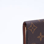 Louis Vuitton Multicles 6 Key Case Monogram Canvas Key Hook Key Holder — view 6