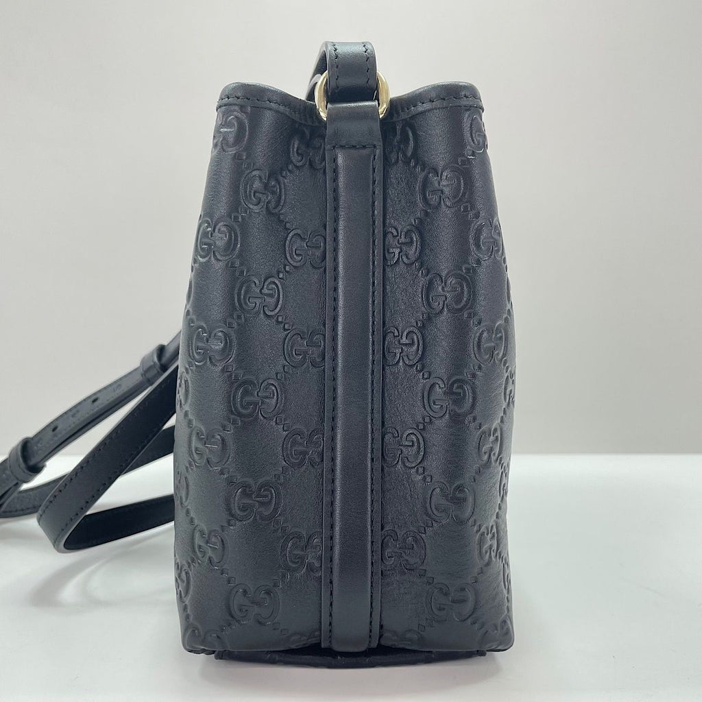 Gucci Shoulder Bag Nano Logo Embossed — view 4