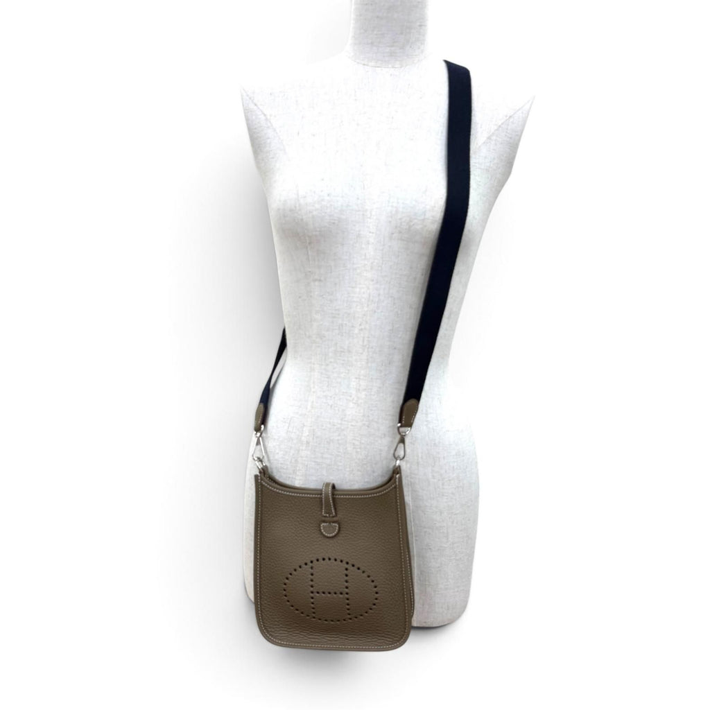 Hermes Evelyne TPM Taurillon Clemence Etoupe Blue Indigo Silver Shoulder Bag — view 3