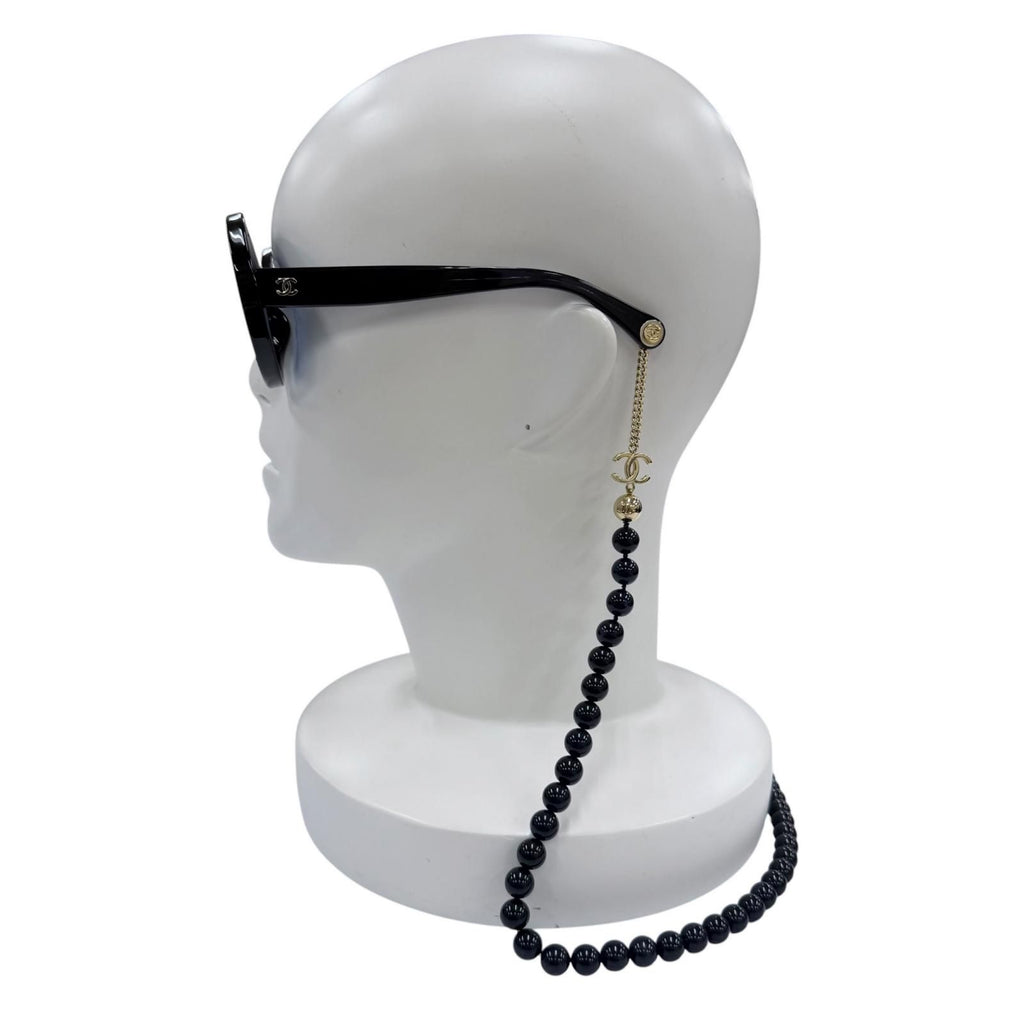 Chanel CC Logo Round Shape Sunglasses with Pearl Chain Dark Navy Demo Lens — view 4