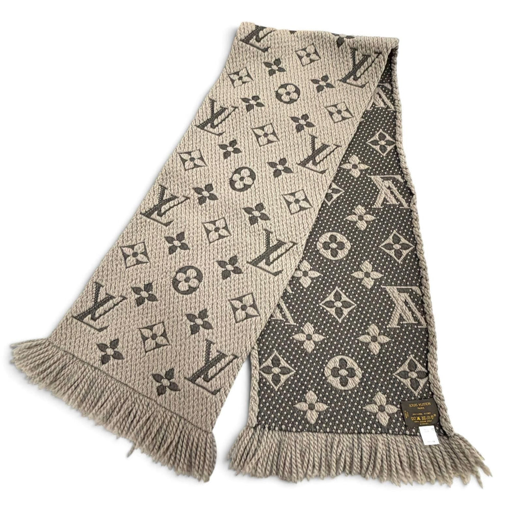 Louis Vuitton Logomania Scarf Monogram Wool Silk Fringed Greige — view 3