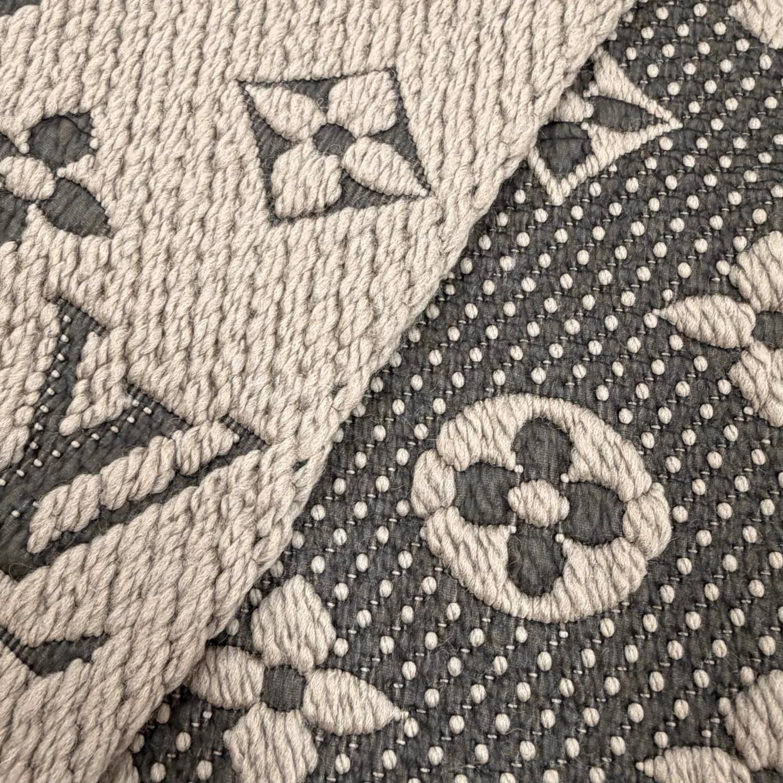 Louis Vuitton Logomania Scarf Monogram Wool Silk Fringed Greige — view 5