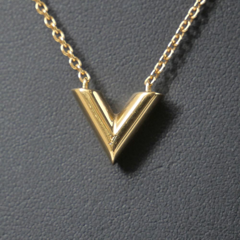 Louis Vuitton Essential V-neck Less Logo — view 4
