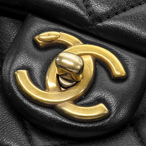 Chanel Shoulder Bag Quilted 20 Chain Calfskin Black Gold CC Logo — view 7