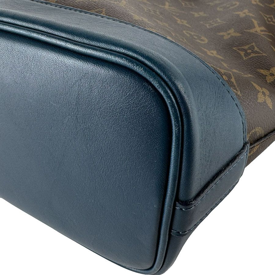 Louis Vuitton Handbag Idole — view 8