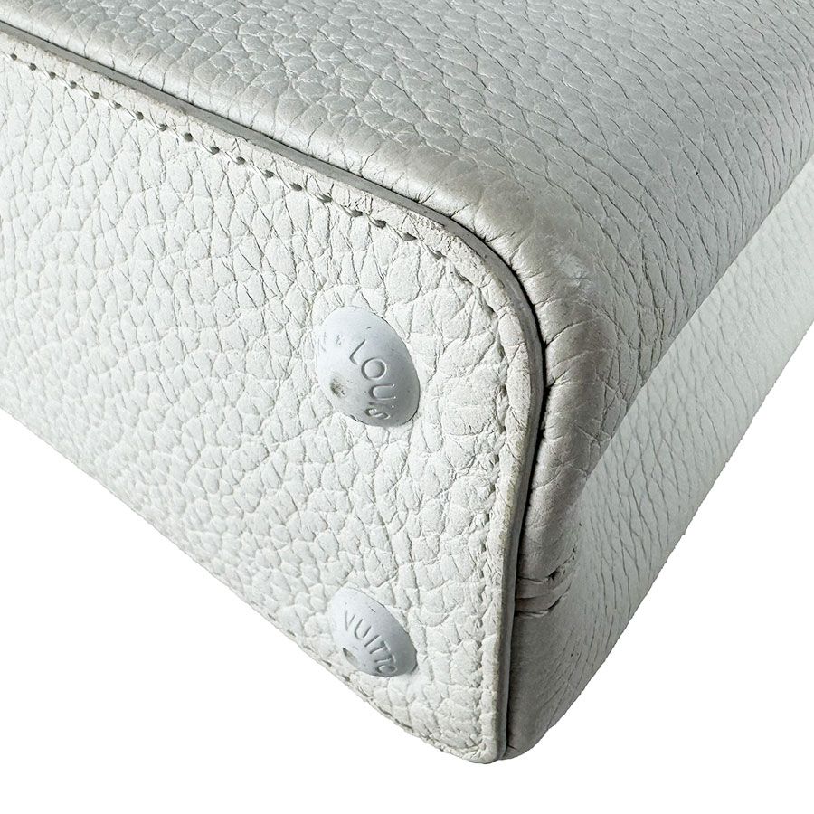 Louis Vuitton Shoulder Bag Capucines Mini — view 8