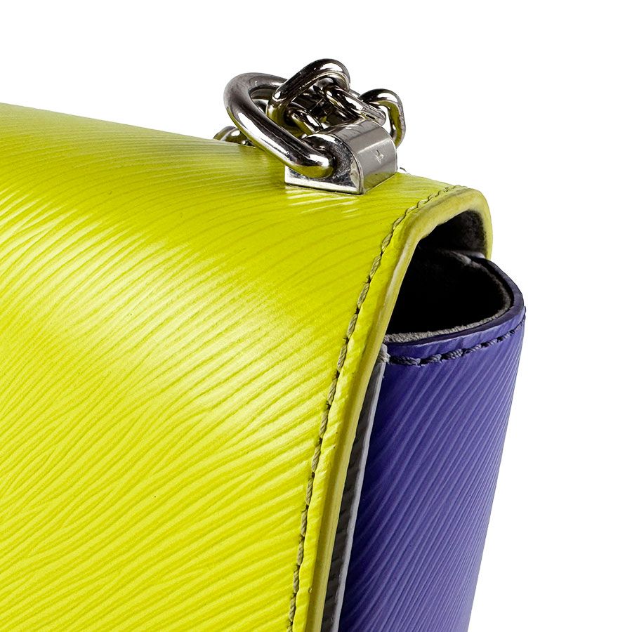 Louis Vuitton Shoulder Bag Twist MM — view 6