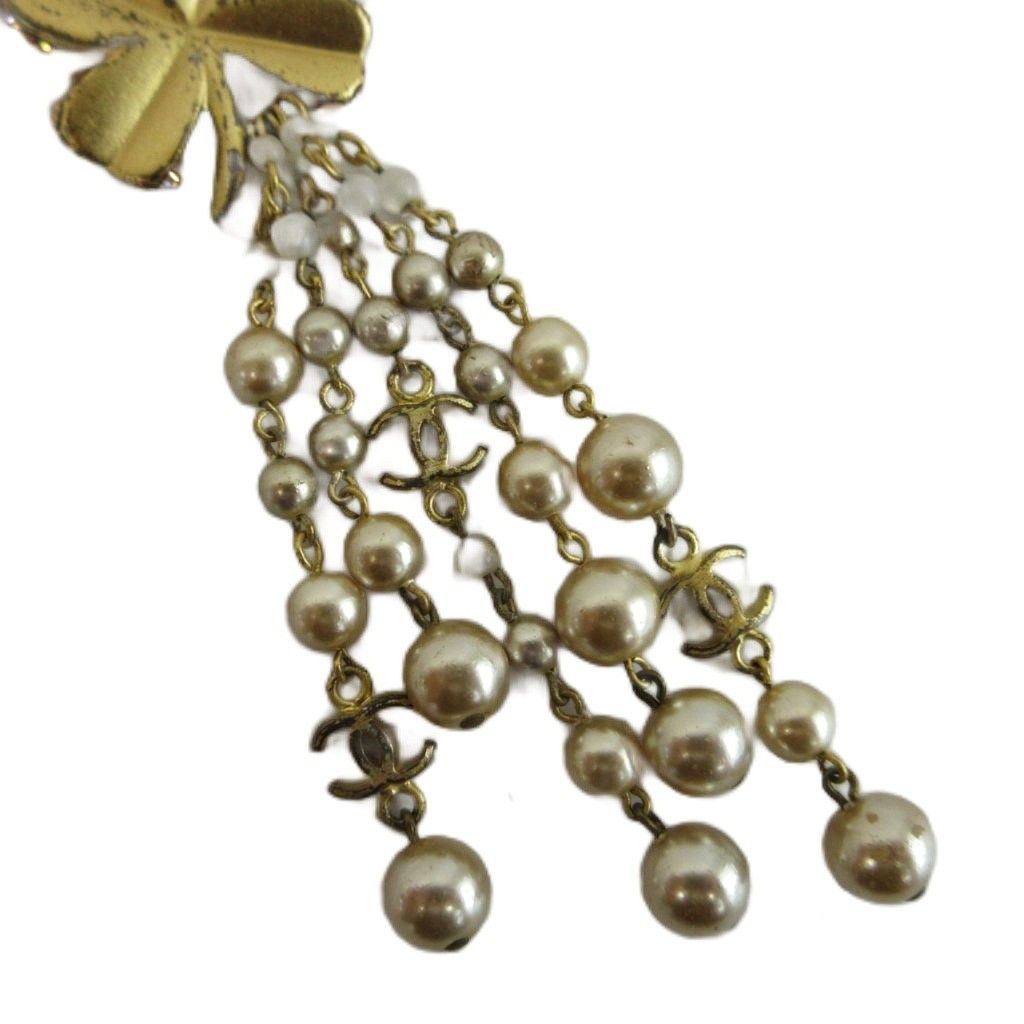Chanel Brooch CC Logo Clover Faux Pearl Chain Fringe Gold Color — view 5