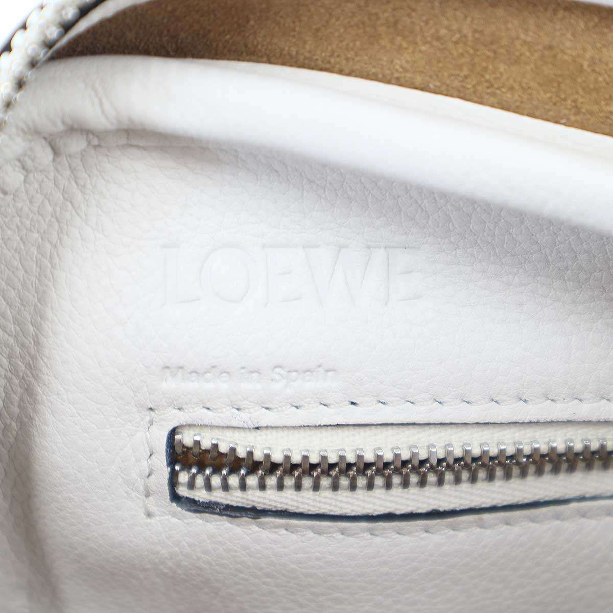 Loewe Amazona 75 Small Leather Shoulder Bag White — view 5