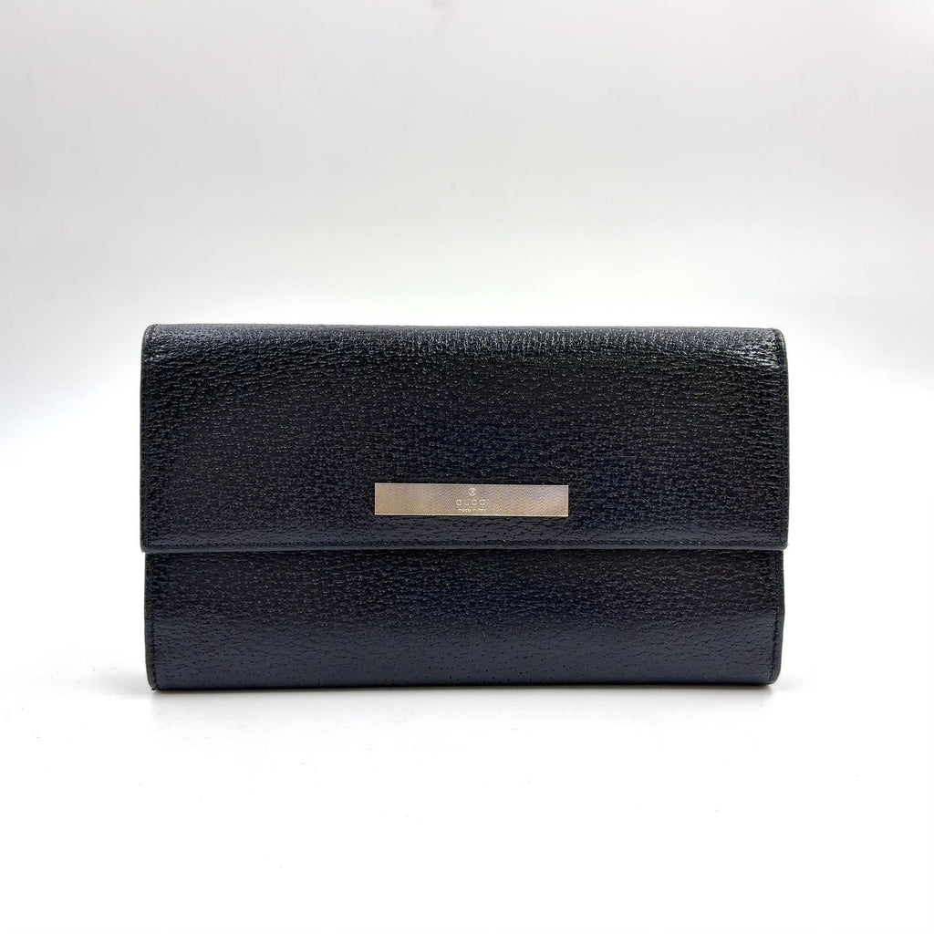 Gucci Logo Plate Leather Black Wallet Silver