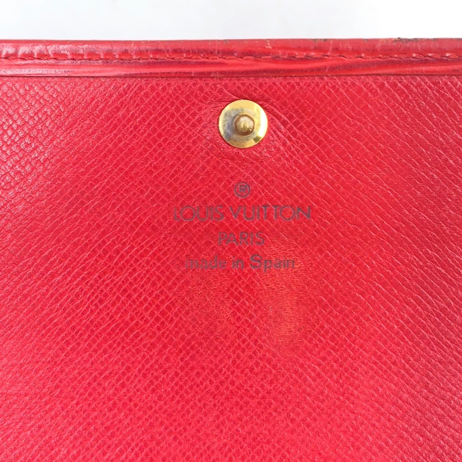 Louis Vuitton Pochette Porte Monnaie Credit Epi Castilian Red Leather Bifold — view 4