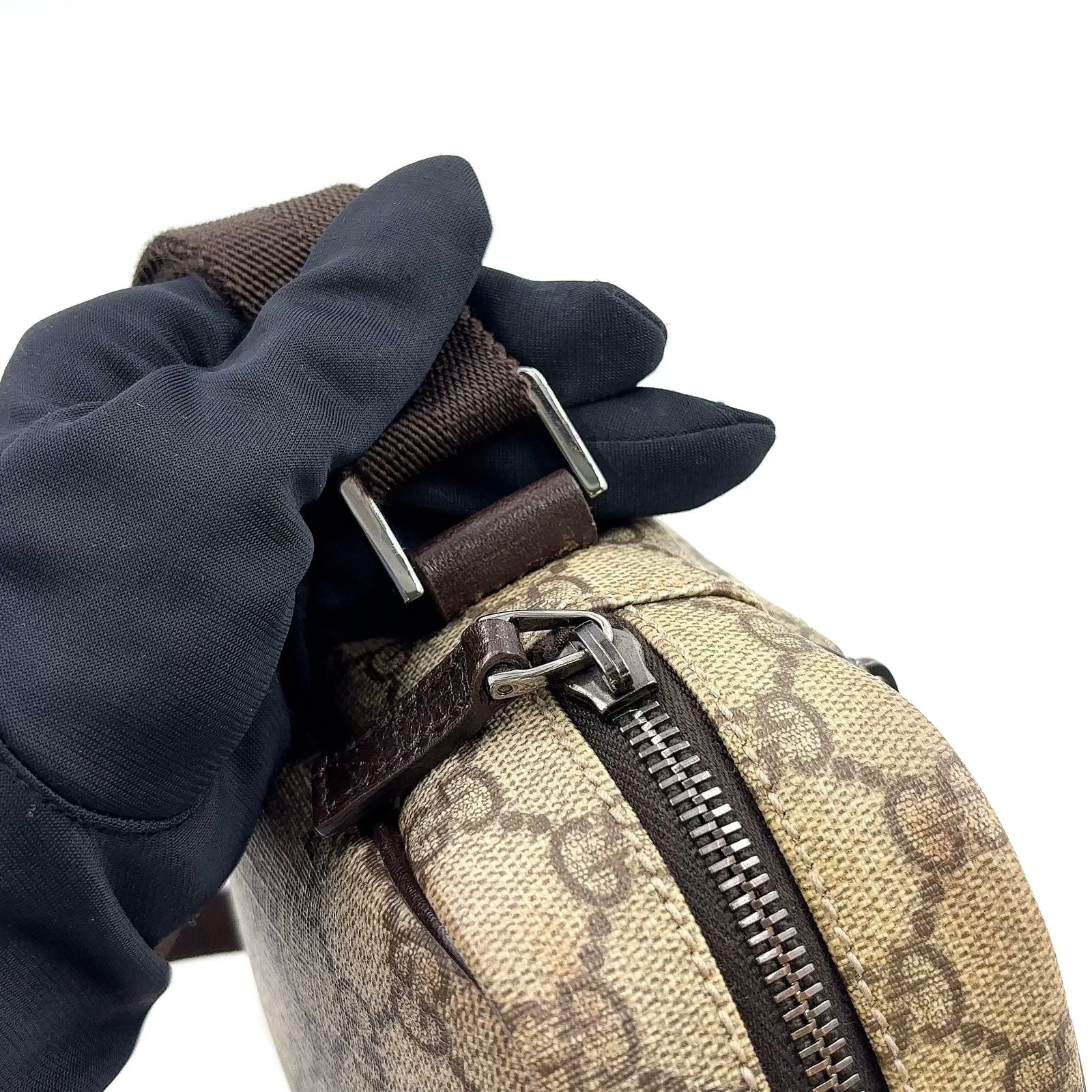 Gucci GG Plus Leather Dark Brown Beige Shoulder Bag Silver — view 7