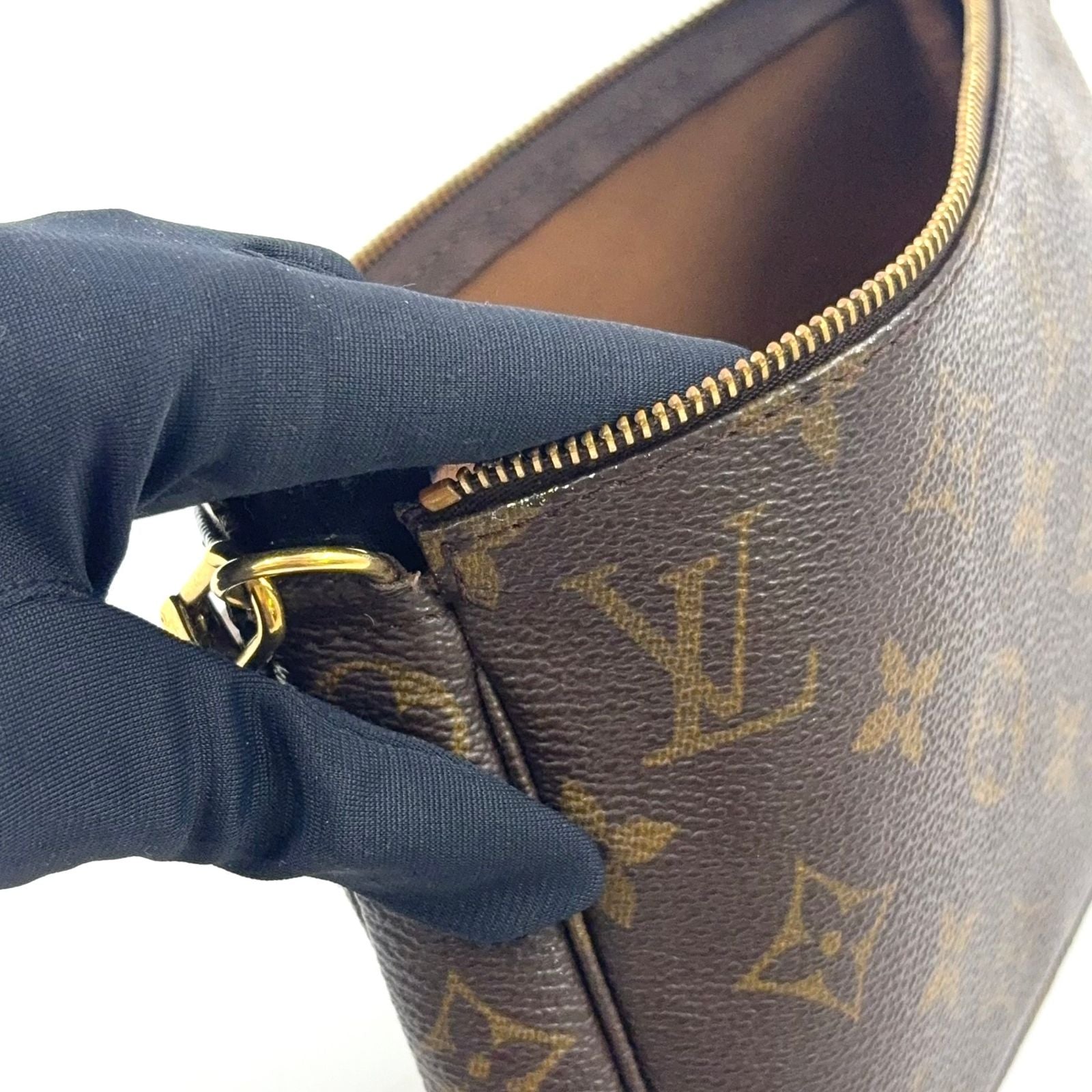 Louis Vuitton Pochette Accessoires Monogram Leather Brown Light Handbag Gold — view 8