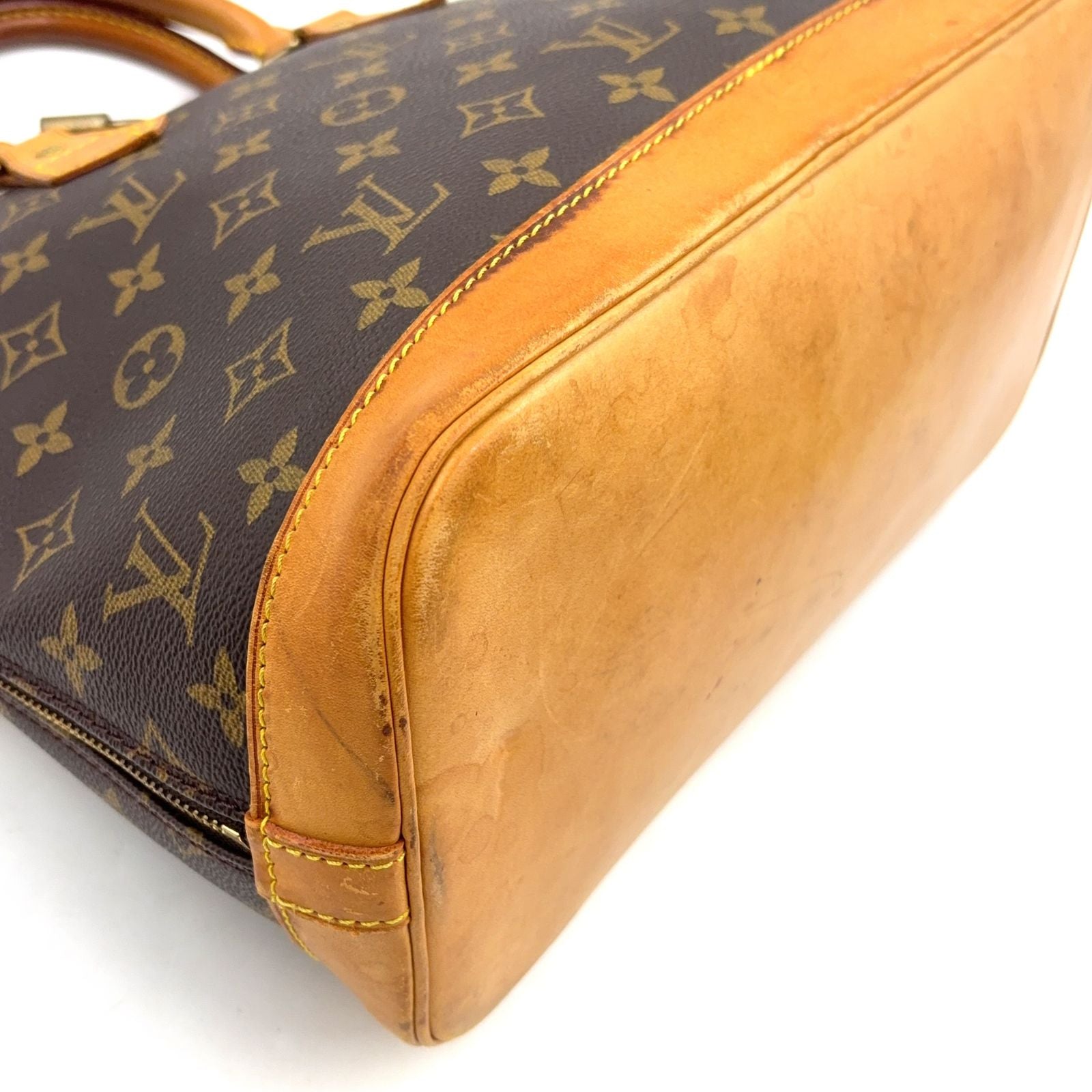 Louis Vuitton Alma PM Monogram Leather Brown Light Handbag Gold — view 7