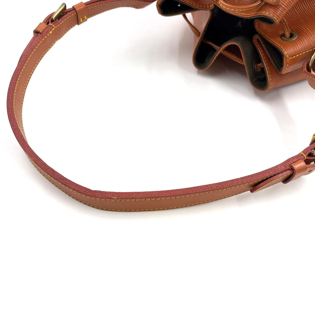 Louis Vuitton Noe Epi Cipango Gold Leather Light Brown Shoulder Bag — view 5