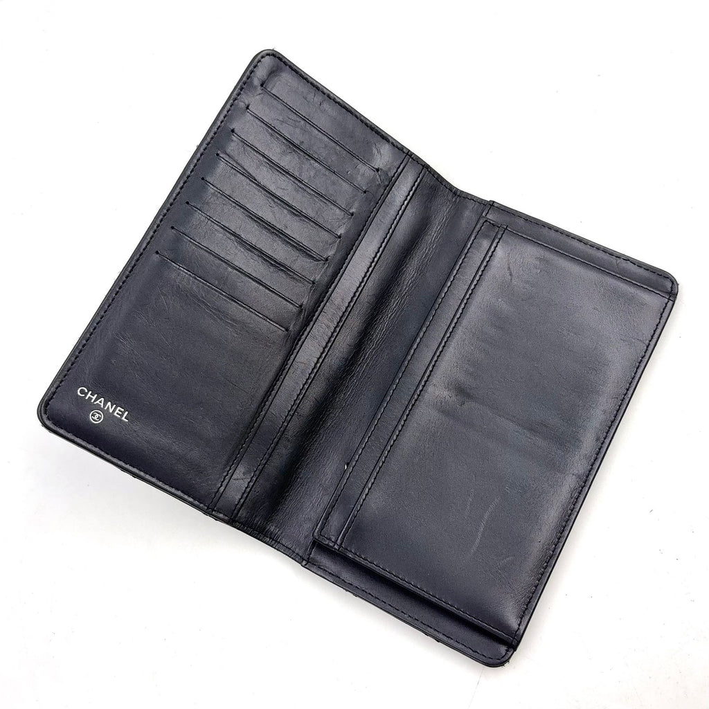 Chanel Quilted Lambskin Black Bifold Wallet Silver — view 3