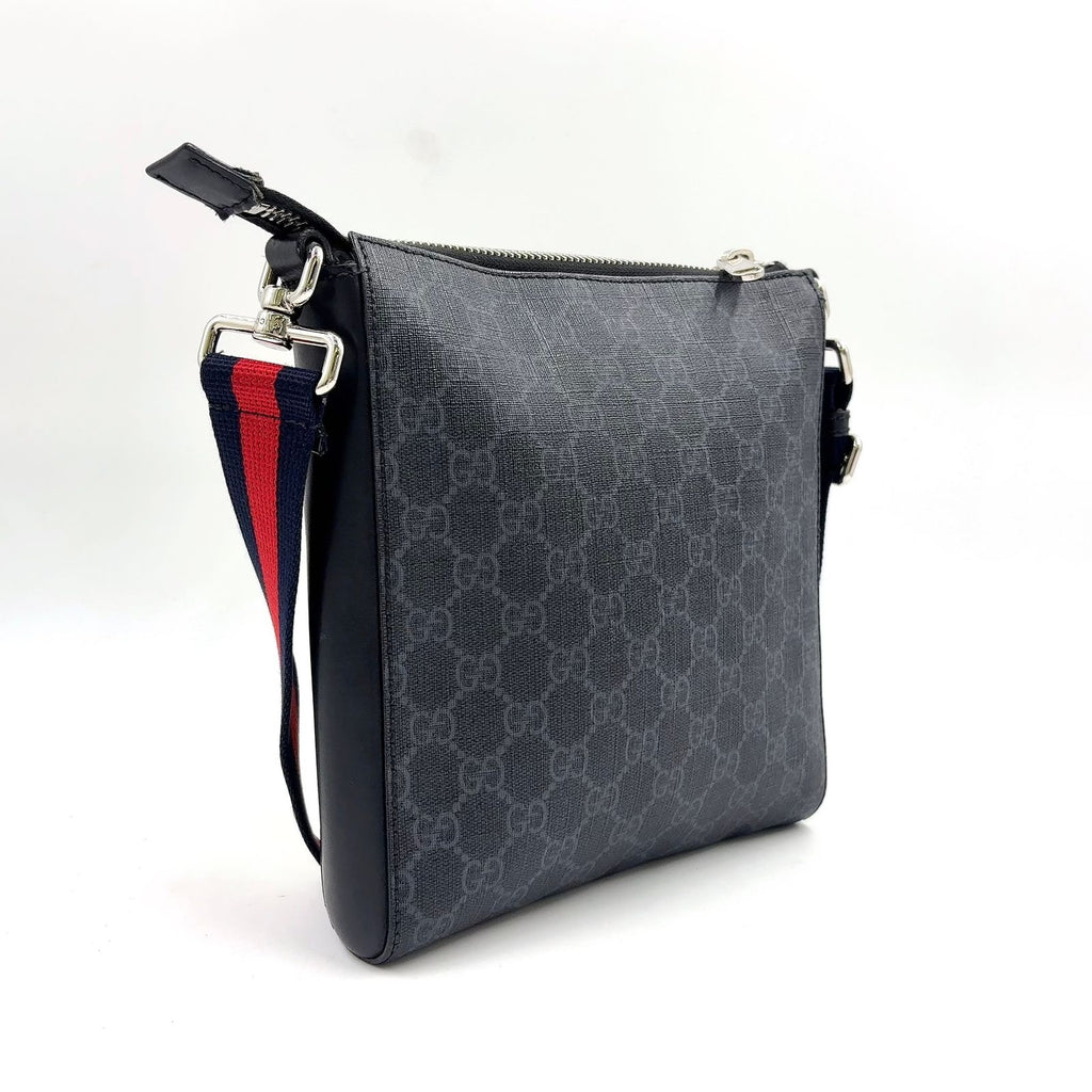 Gucci GG Supreme Small Messenger Bag Leather Navy Black Red Silver — view 2
