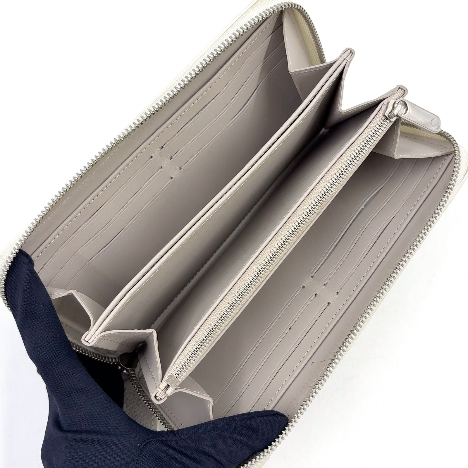 Louis Vuitton Monogram Mahina Zip Around Leather White Wallet Silver — view 3