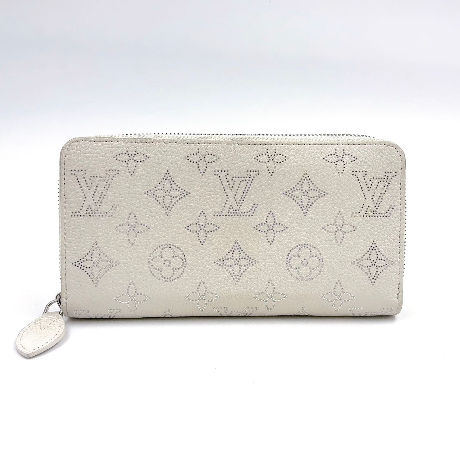 Louis Vuitton Monogram Mahina Zip Around Leather White Wallet Silver