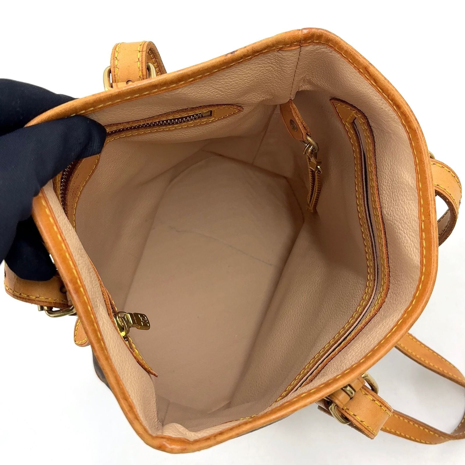 Louis Vuitton Bucket PM Monogram Leather Brown Light Shoulder Bag Gold — view 3